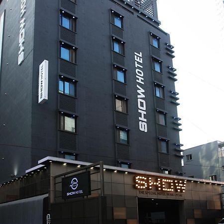 Show Hotel Busan Exteriör bild